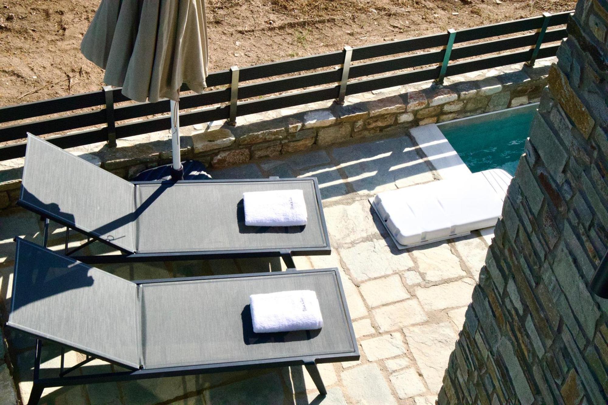 Olive & Sea Luxury Suites Skala Sotiros Dış mekan fotoğraf