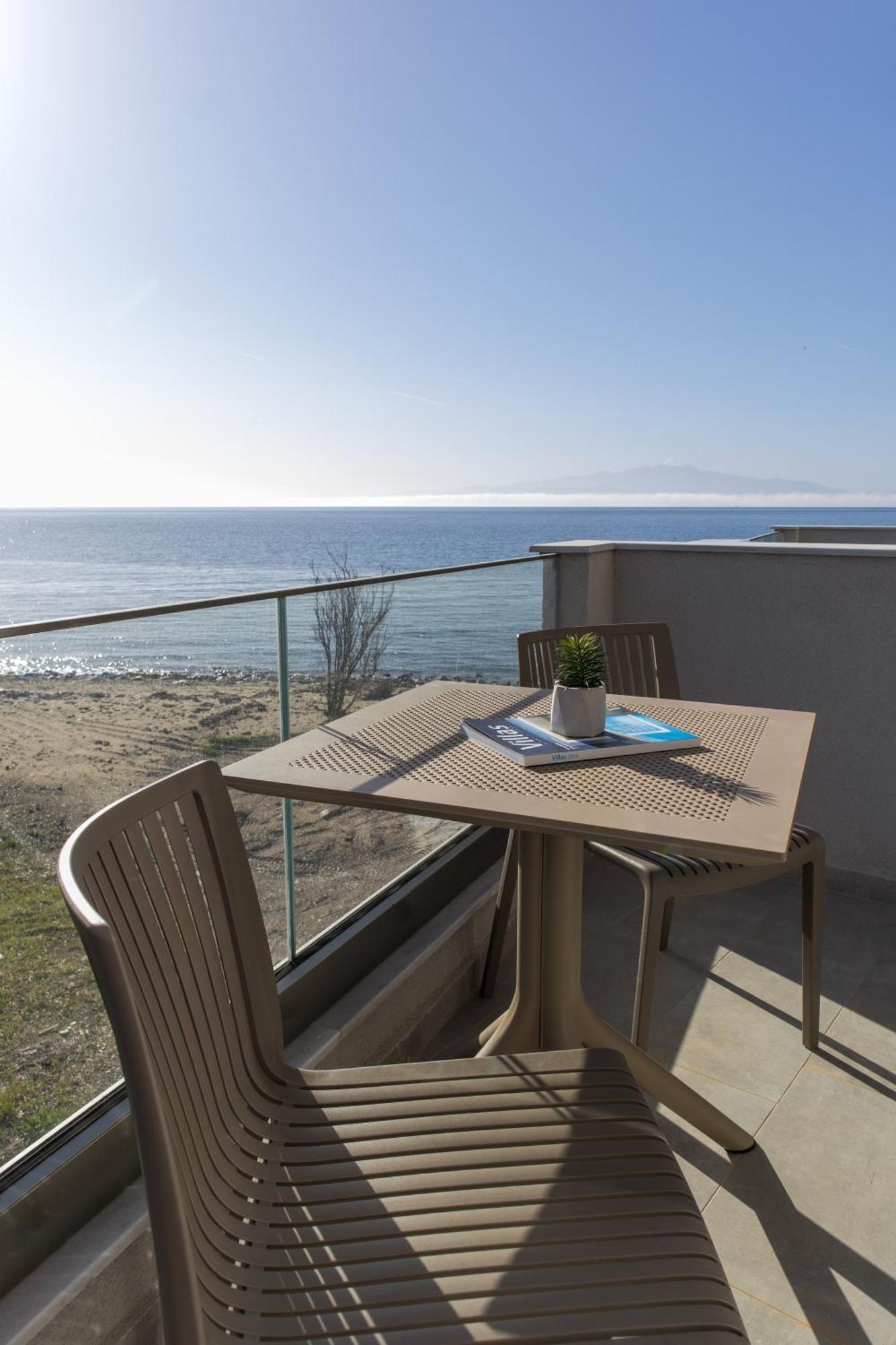 Olive & Sea Luxury Suites Skala Sotiros Dış mekan fotoğraf
