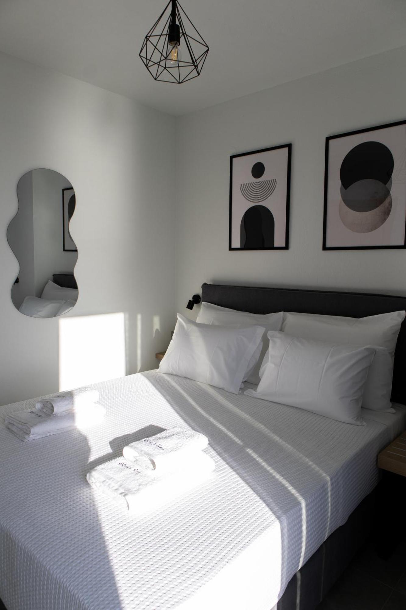 Olive & Sea Luxury Suites Skala Sotiros Dış mekan fotoğraf